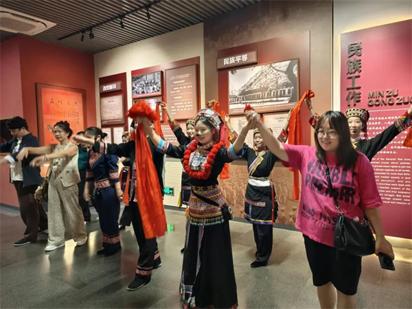 微信图片_20250925155313.jpg 微信图片_20250925155313.jpg